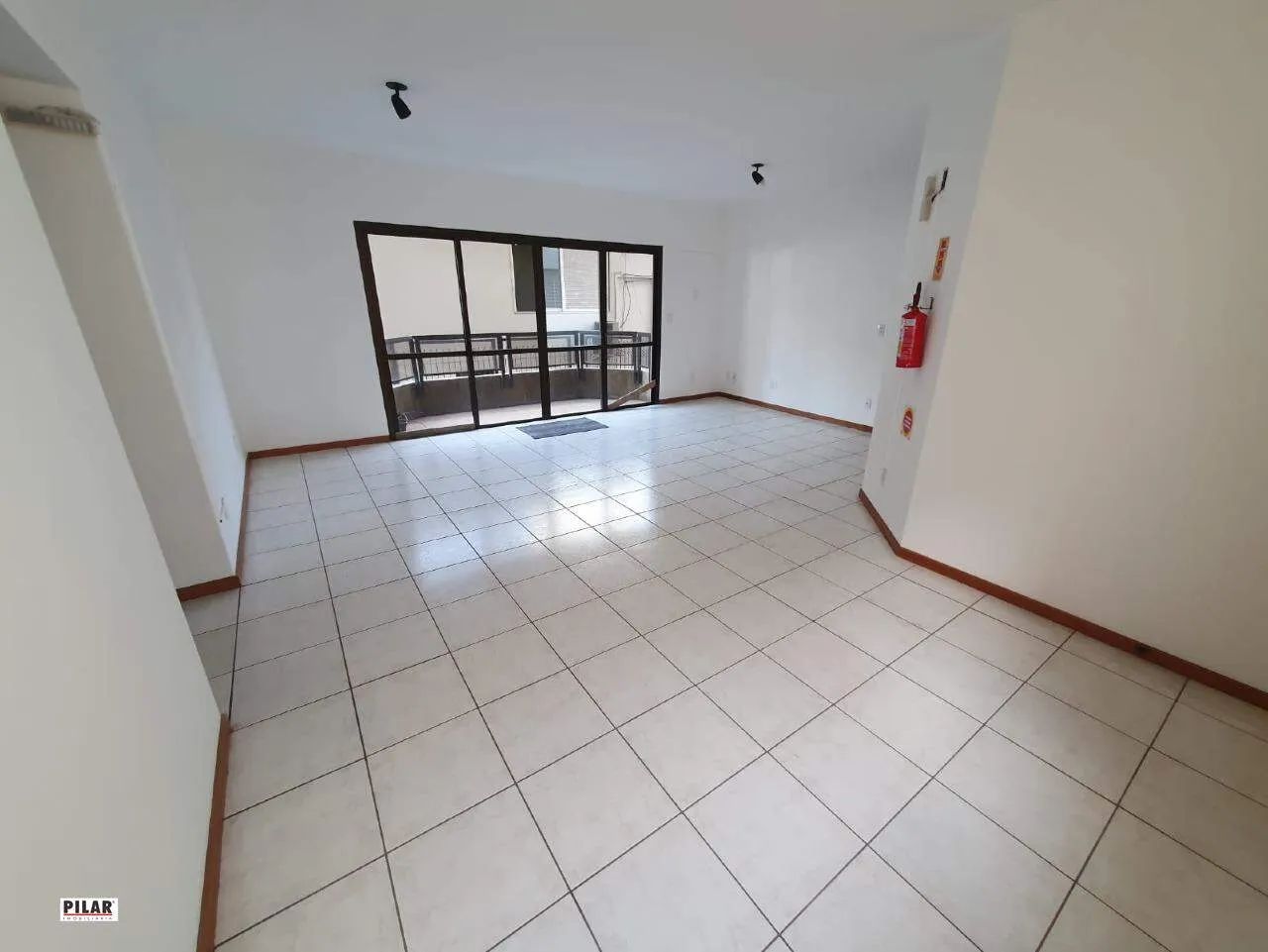 Prédio comercial com 350m² para locação - Foto 2