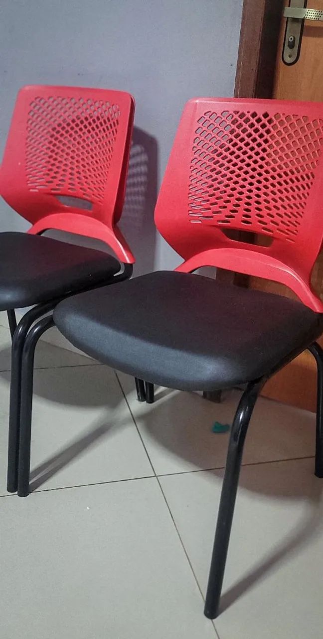 Cadeira acolchoada super confortável  - Foto 3