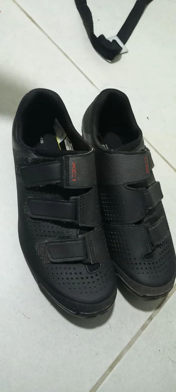 Sapatilha shimano XC1