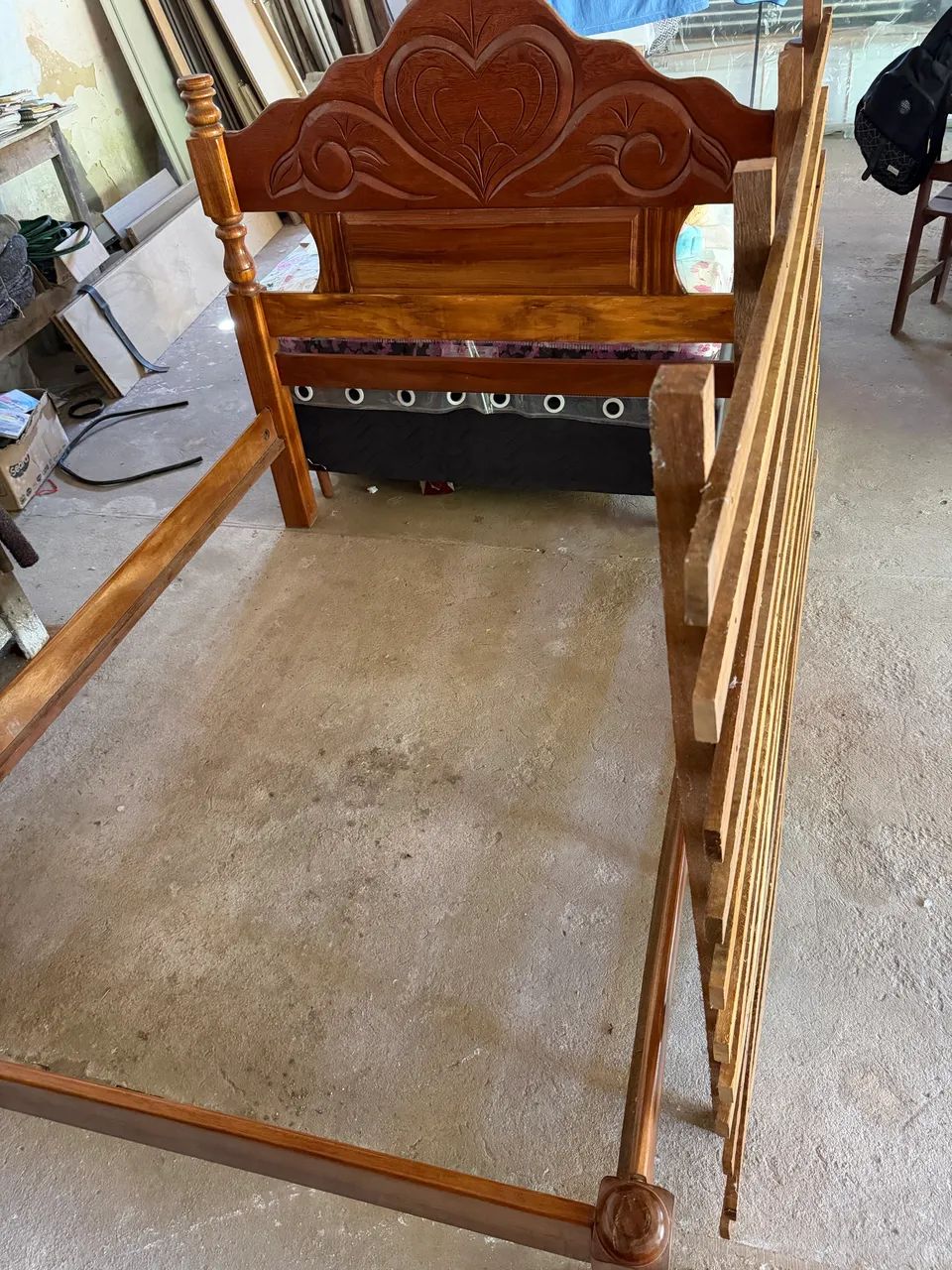 Cama casal de madeira com colchão  - Foto 2