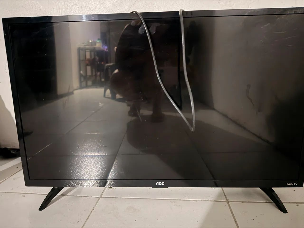TV AOC 32 um ano de uso, nova comprada direto da loja 