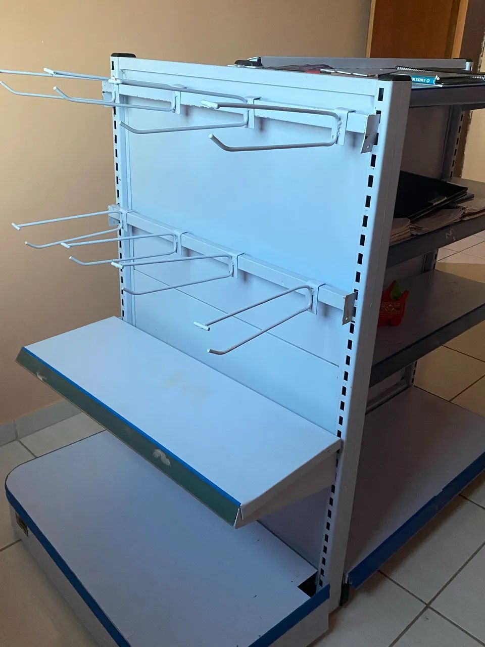 Gôndola Para comércio  - Foto 2