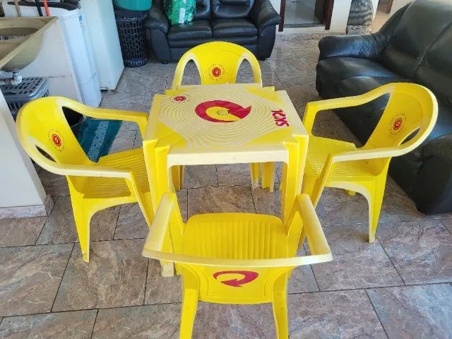03 Jogos de Mesa de Bar Completos (Plástico) da Skol. Aceito oferta.