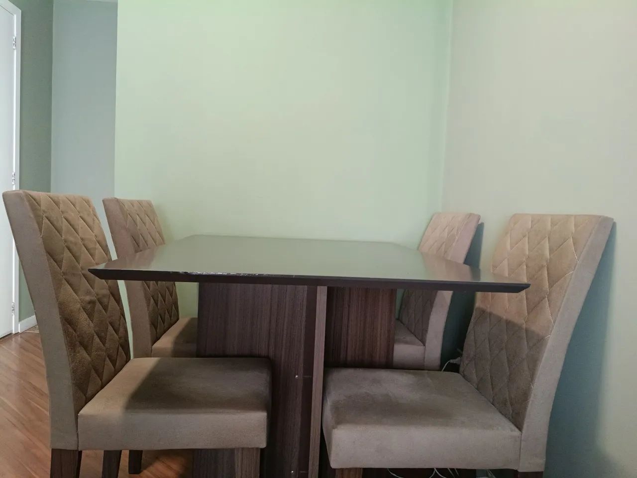Sala de jantar com 4 cadeiras  - Foto 2