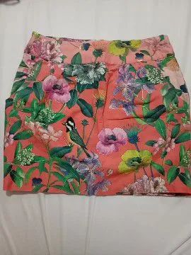 Saia florida com bolso lateral M veste 38 a 40 