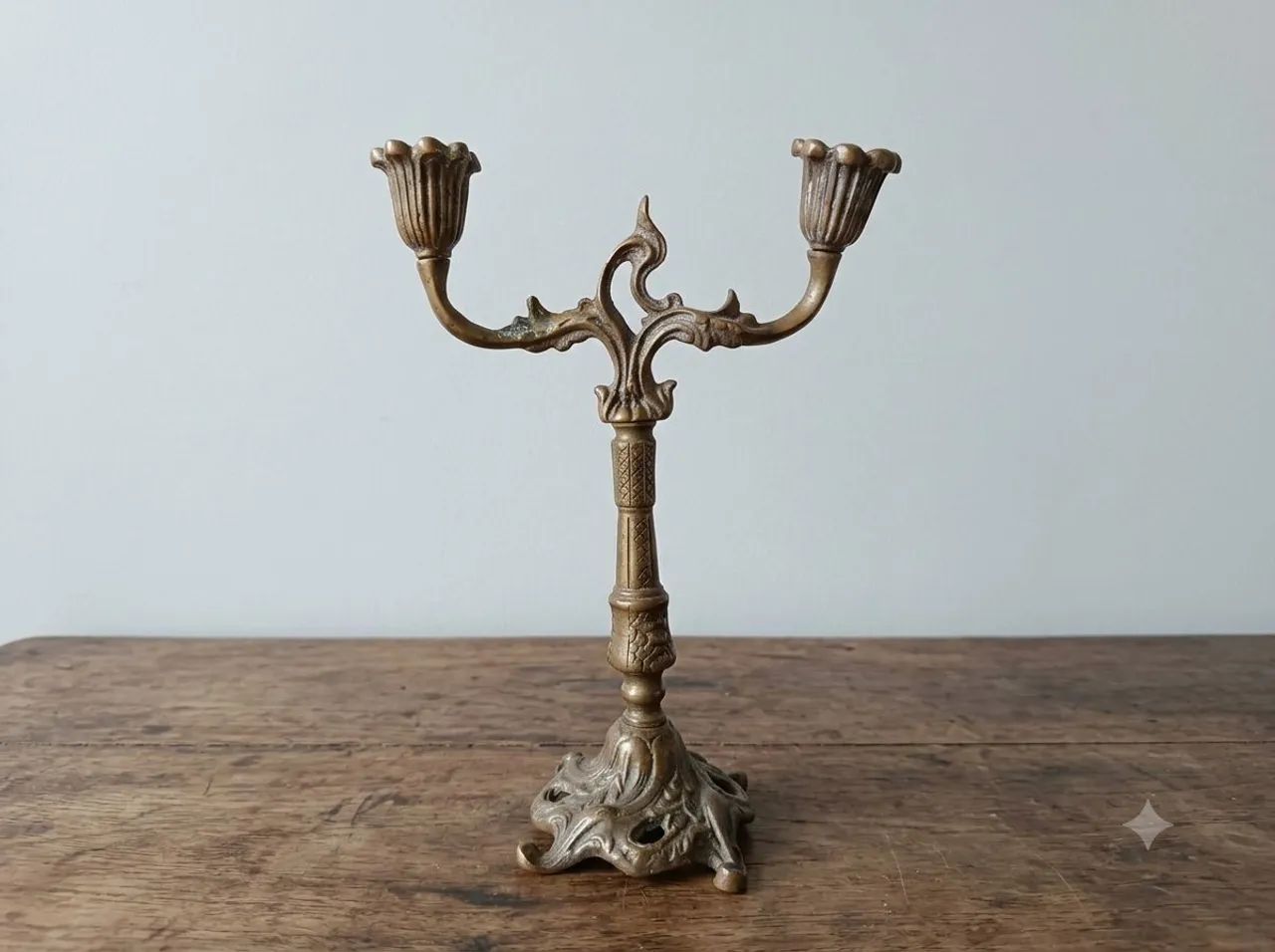 Candelabro Antigo 2 Braços Bronze Maciço