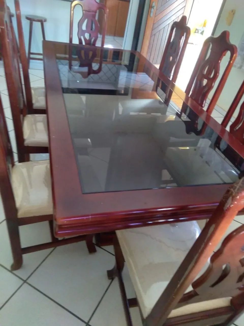 MESA DE JANTAR COM CADEIRAS