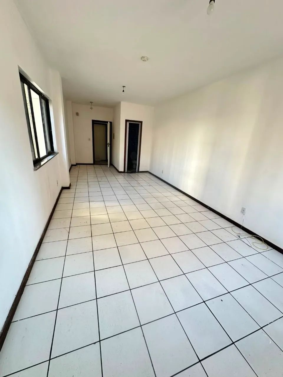 Excelente Sala Comercial 30m² - Ampla / Próximo à Av. Manoel Dias  - Foto 4