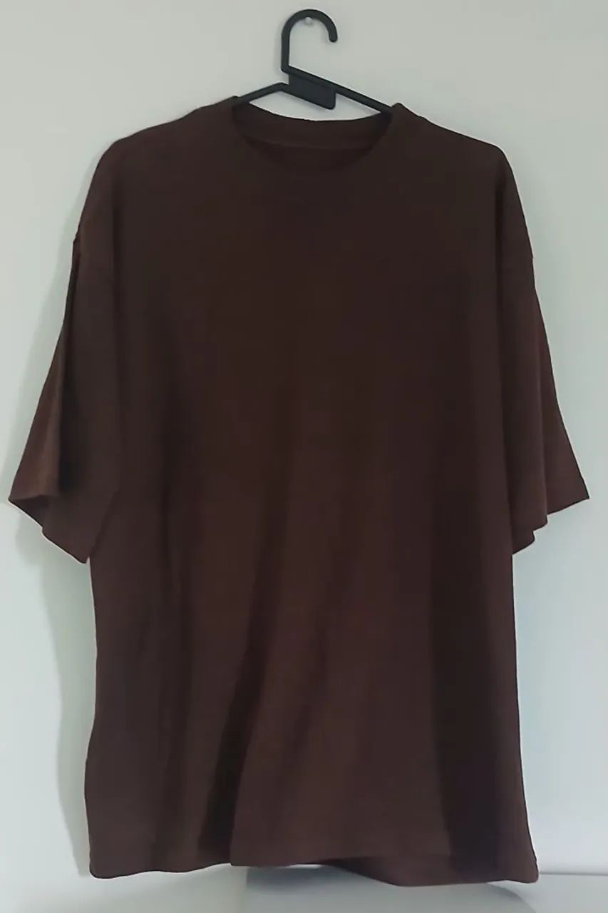 Camiseta marrom GG