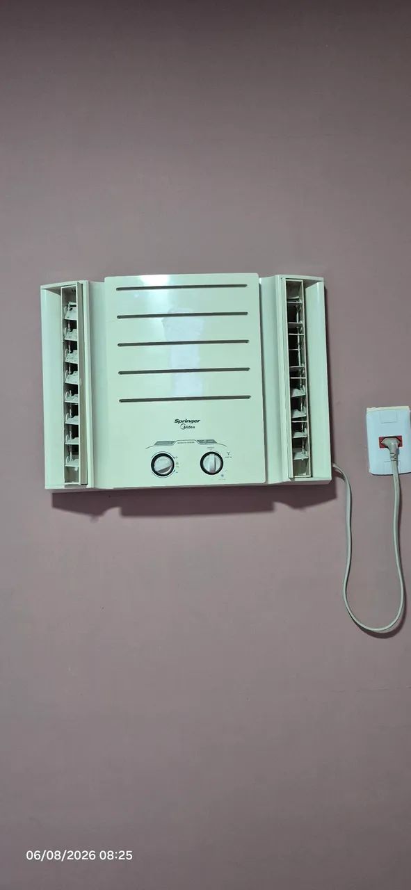 Ar condicionado 10.000 BTUs - 220V