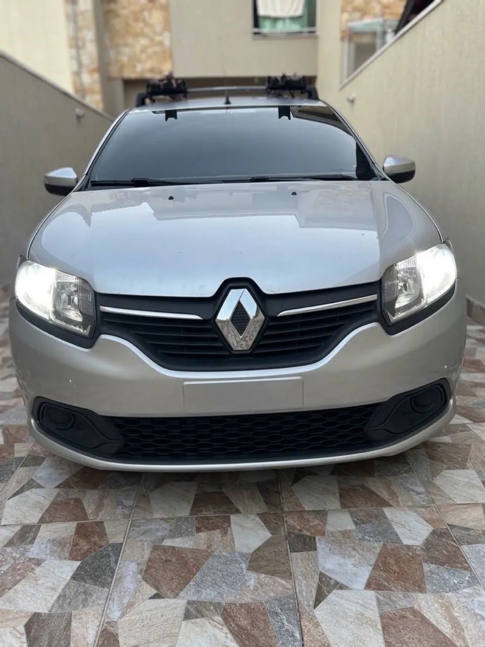 Renault Logan Expression Hi-flex 1.6 8V 4P 2014