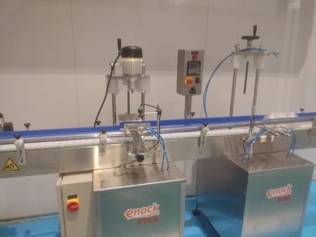 Envasadora e Fechadora Linear Automática Enock  - Foto 2