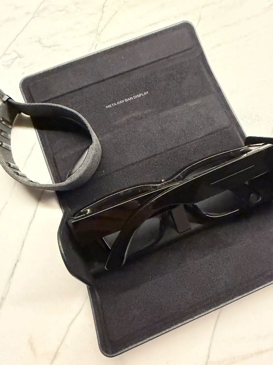 Meta Ray-Ban Display - Foto 2