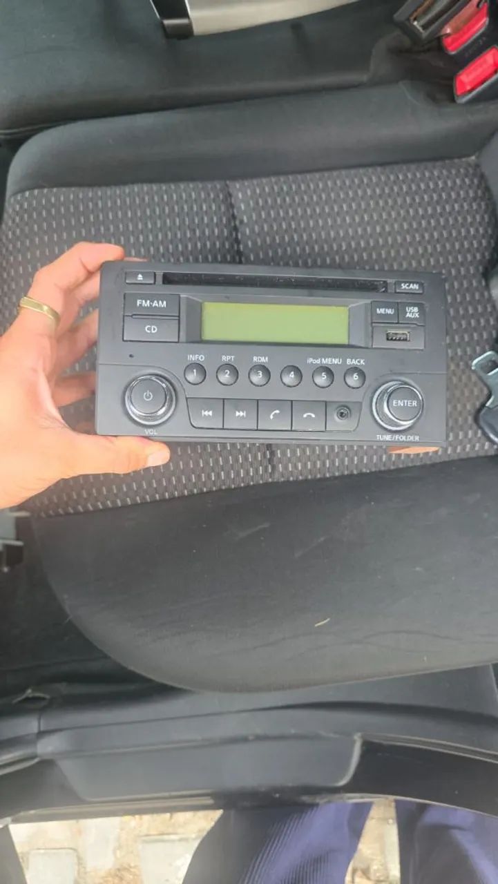 Radio Versa / March e I30 