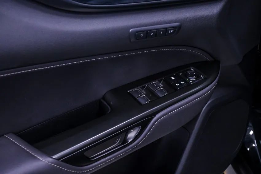 Lexus NX-350h Luxury 2.5 16V Aut. (hybrid), foto 18 de 19