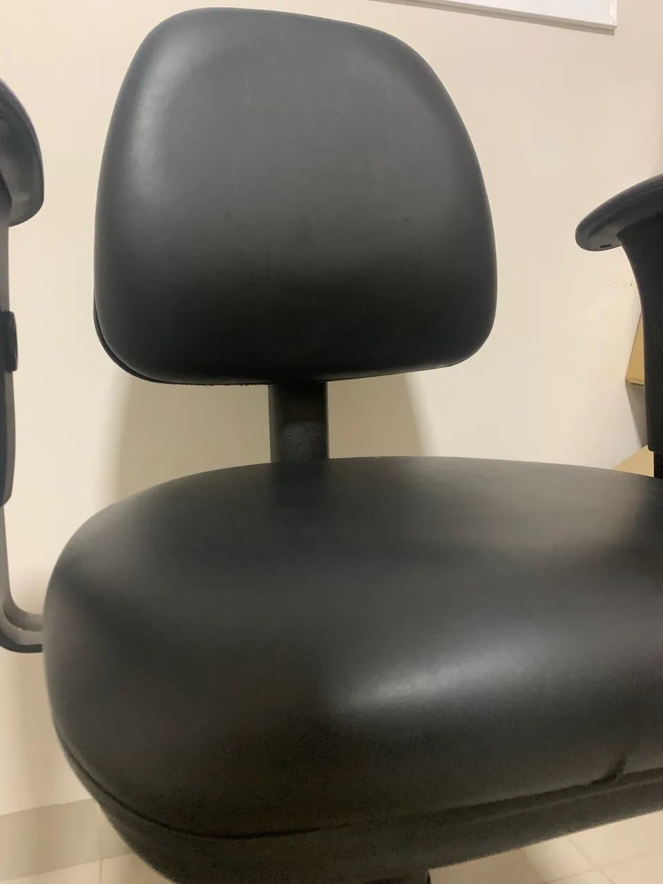 Cadeira ergonômica  - Foto 5