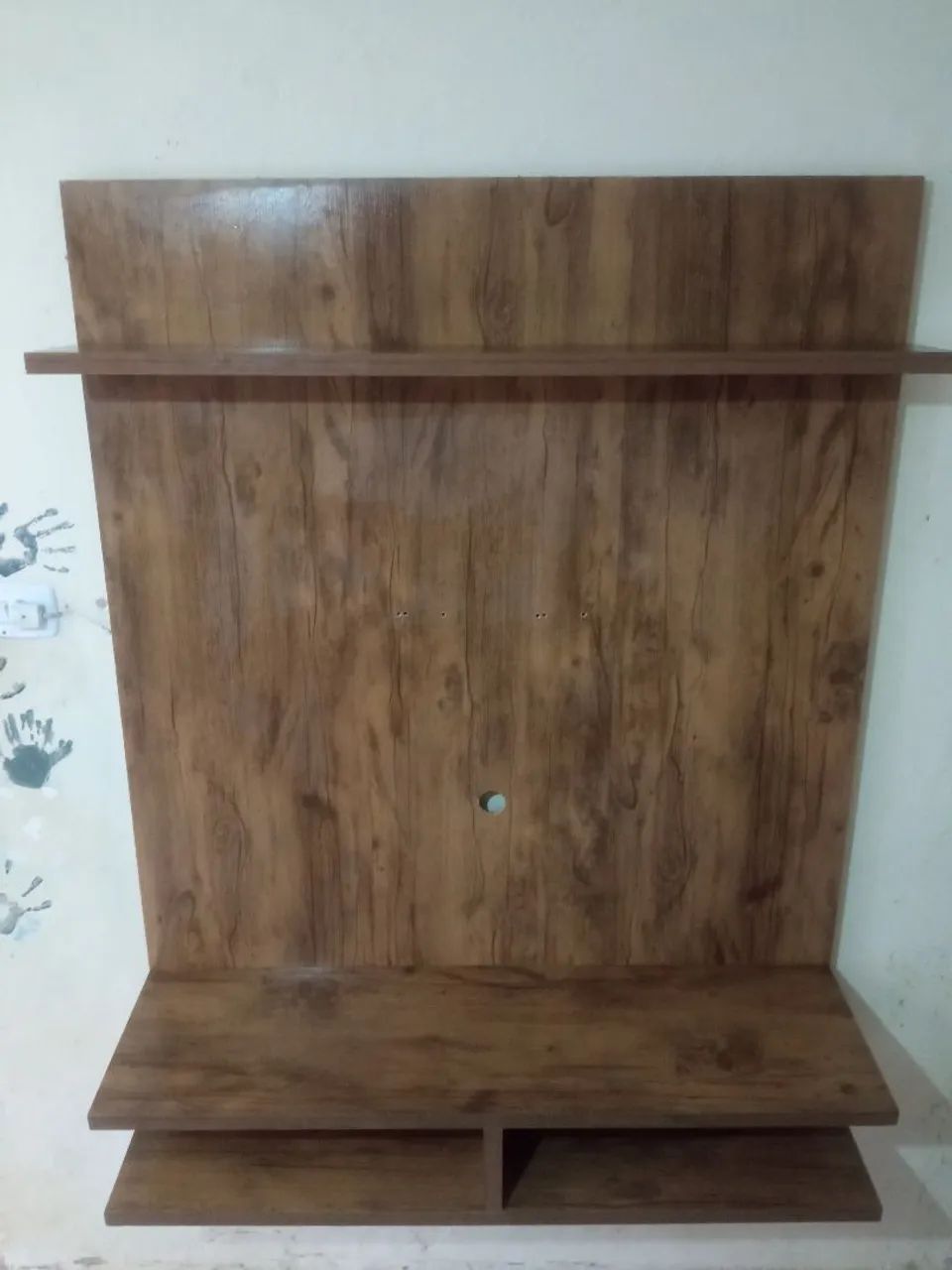 Painel para TV cor amadeirada - Foto 4