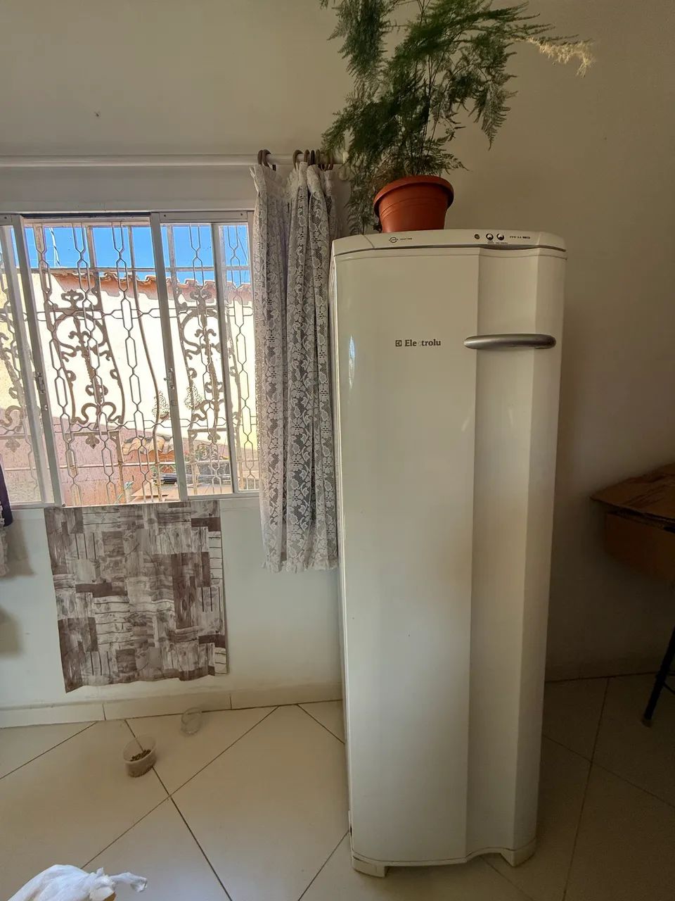 VENDE SE FREEZER VERTICAL - Foto 2