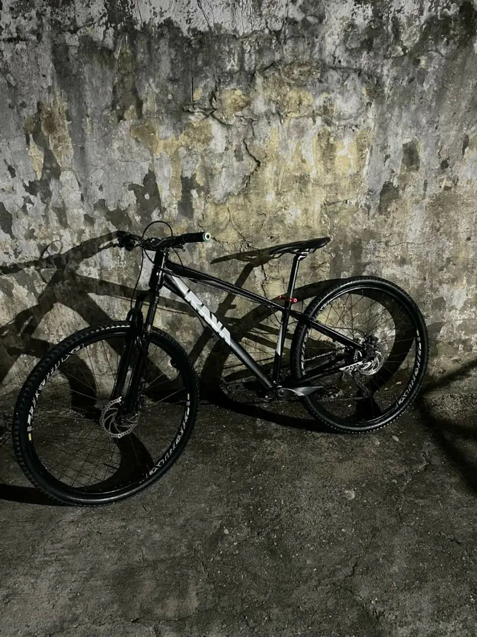 Vendo bike boa e conservada 