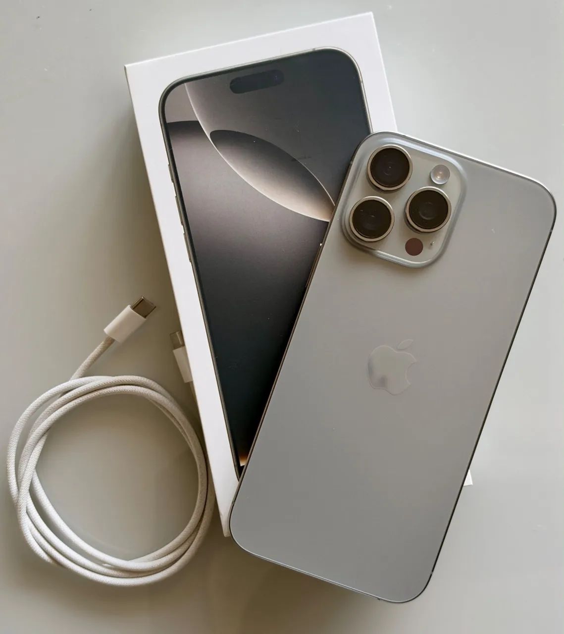 IPHONE 16 Pro Max -256gb - Foto 2