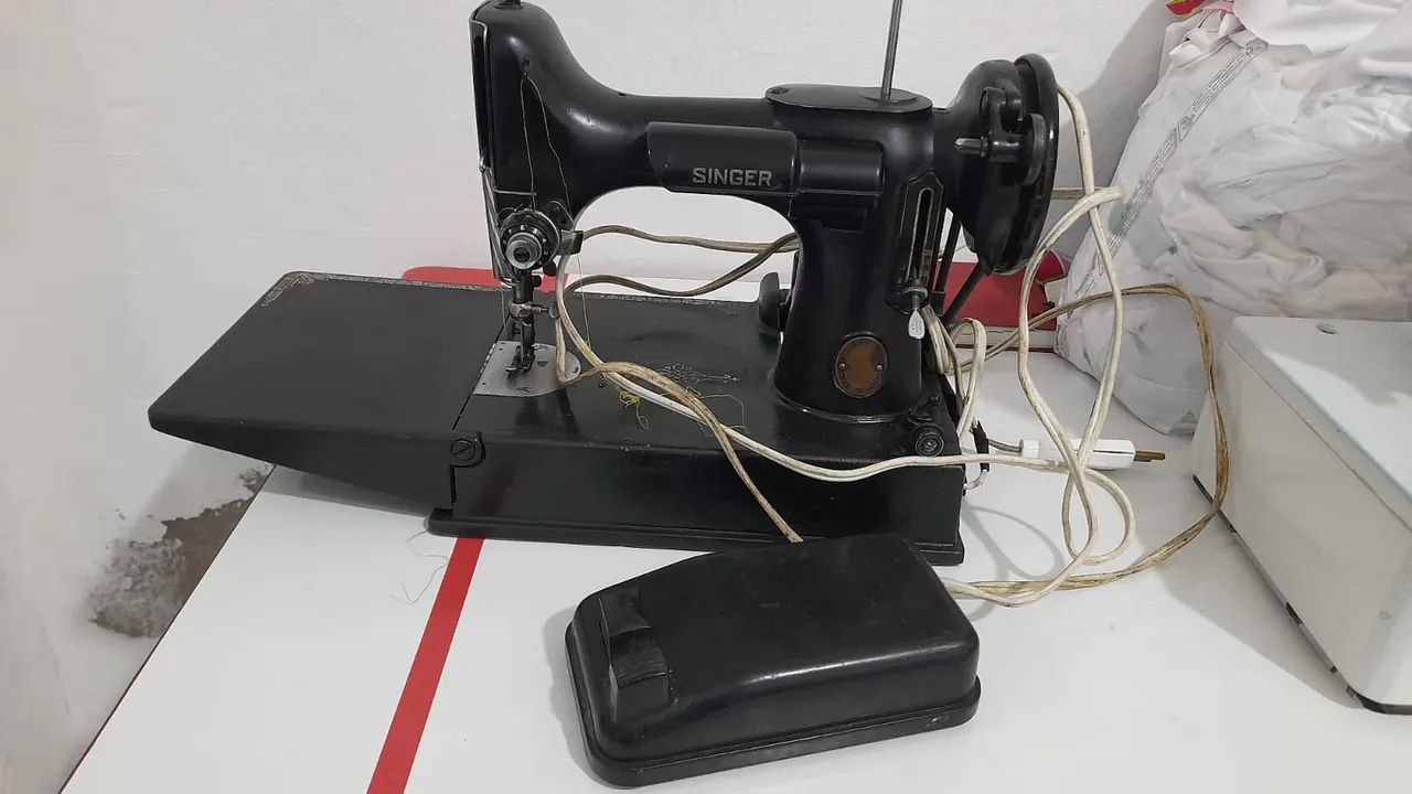 Máquina de costura  - Foto 4