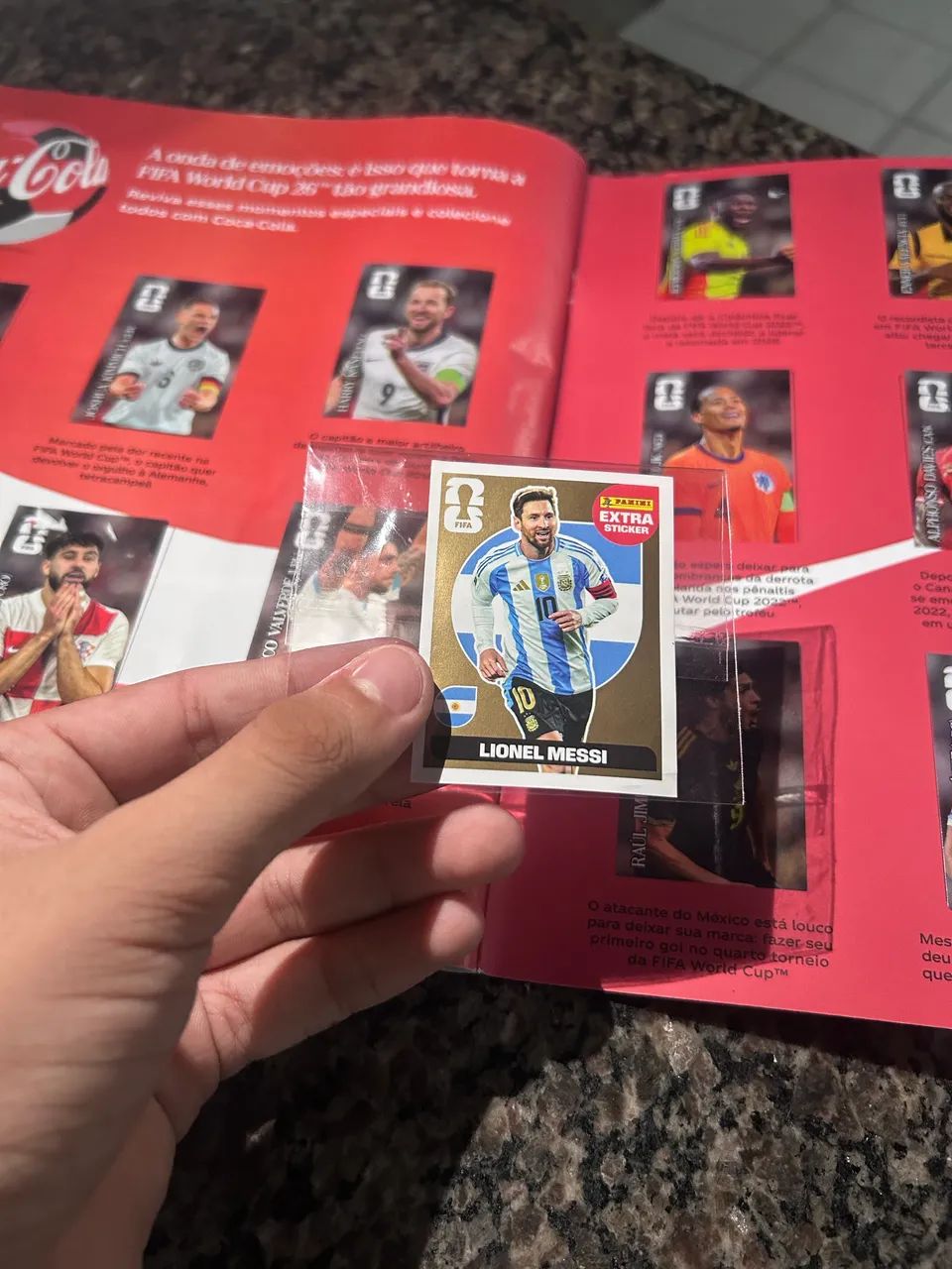 Figurinha legend dourada do Messi impecável - Foto 2