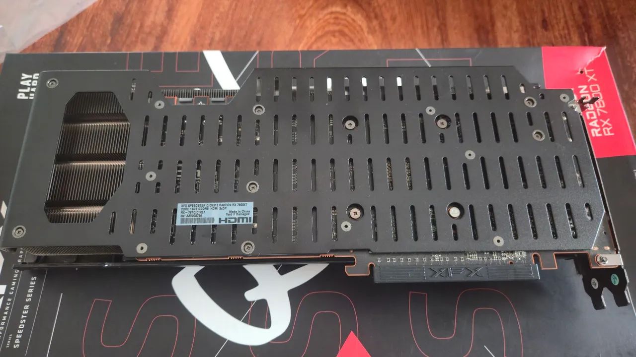 Placa de Vídeo RX 7800 XT XFX - Foto 4