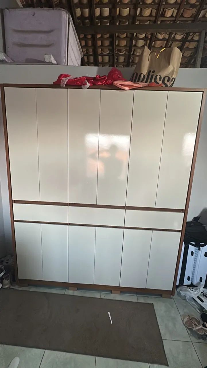 Vendo guarda roupa com 5 meses de uso 