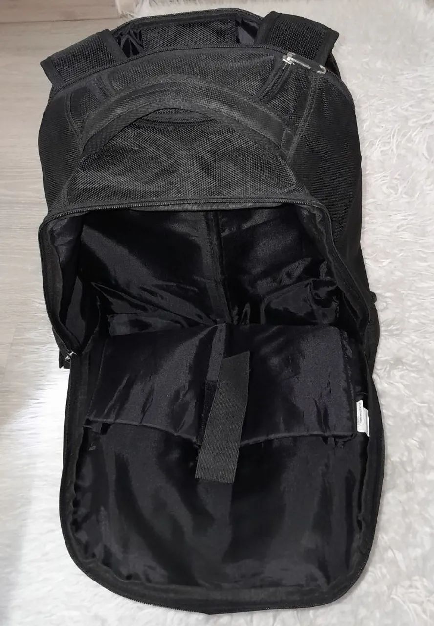 Mochila Executiva C/Rodinhas  e Alças P/Notebook 14" - Foto 5