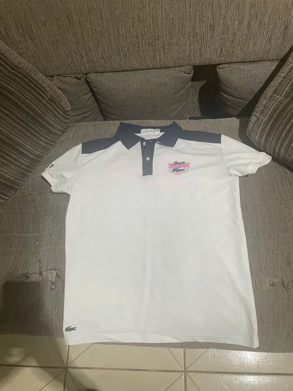 Camisa Lacoste Miami open, original - Foto 3