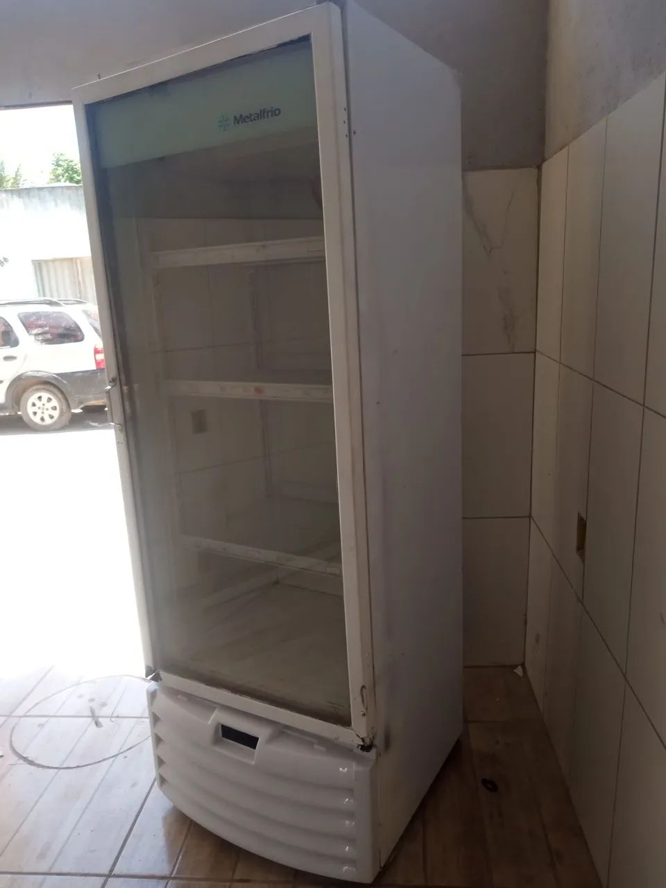 Expositor cervejeira vertical funcionando perfeitamente 2200 - Foto 5