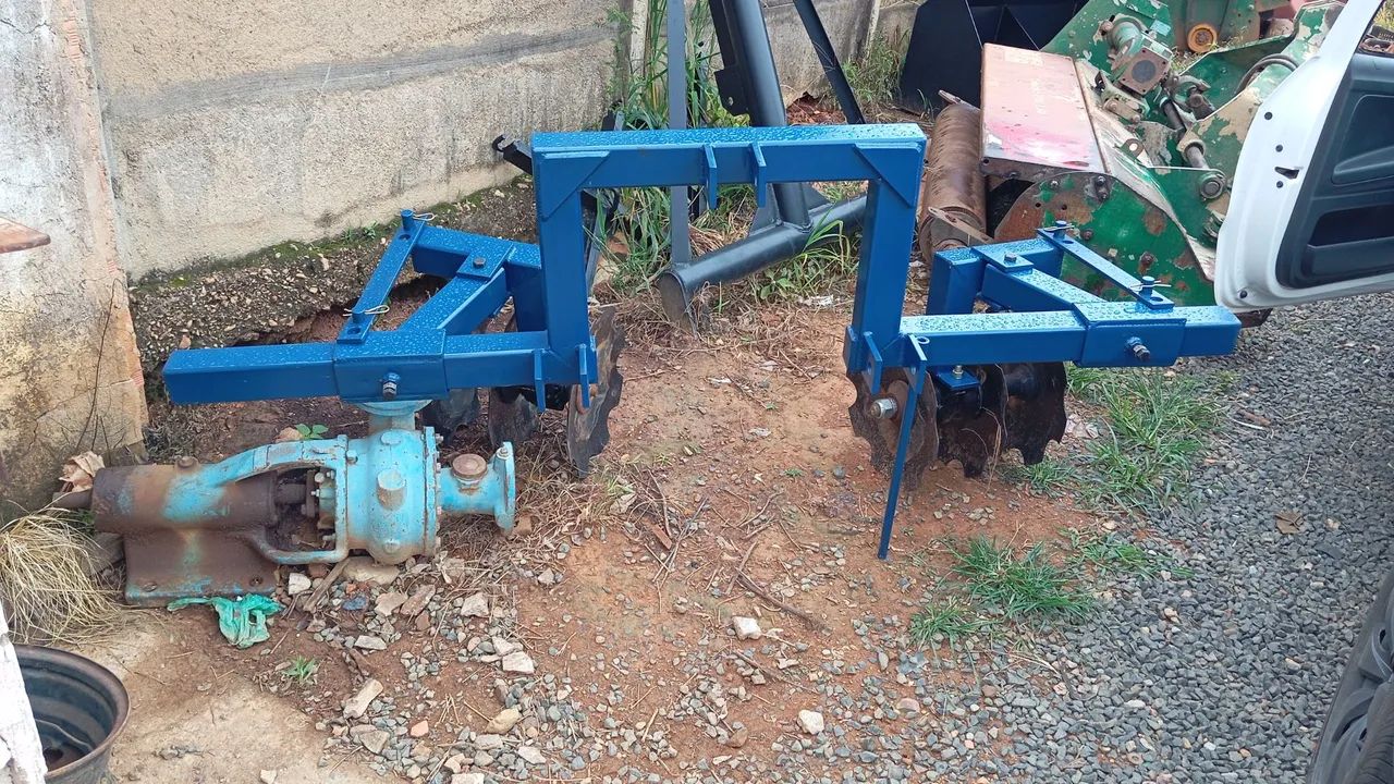 Grade de chegar terra em café 