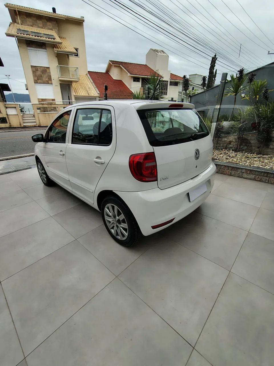 Volkswagen Fox 1.0 MI Total Flex 8V 5P 2012 - Foto 5