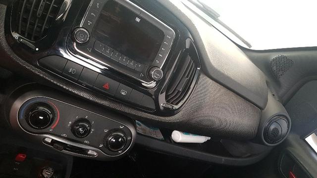 Fiat uno sporting automático - Foto 4