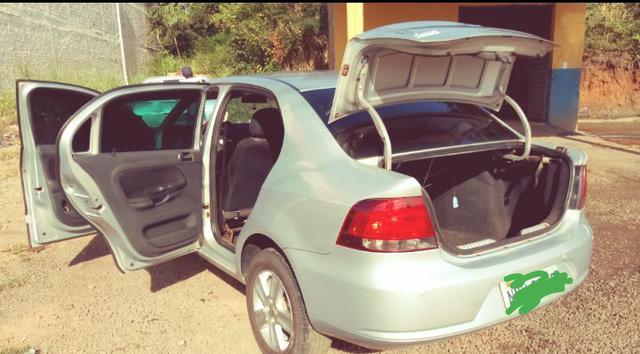 Um lindo carro woyages completo ar direção trava alarme