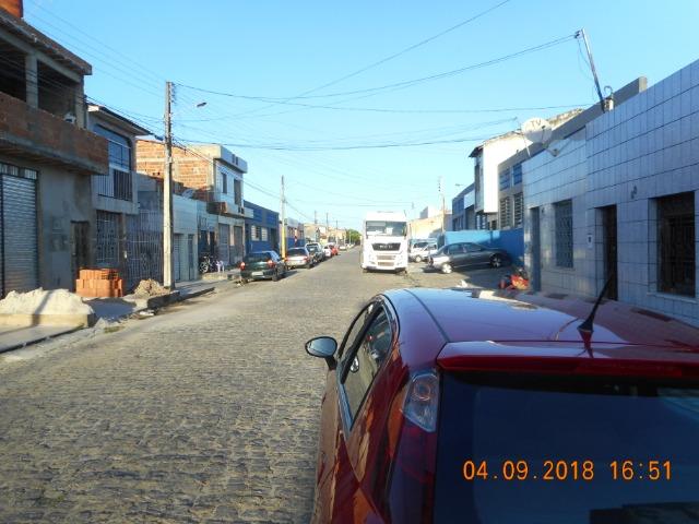 Casa na travessa iguaçu bairro 18 do forte - Foto 2