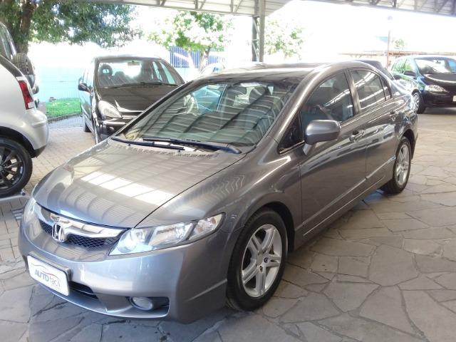 Honda Civic LXS Automático