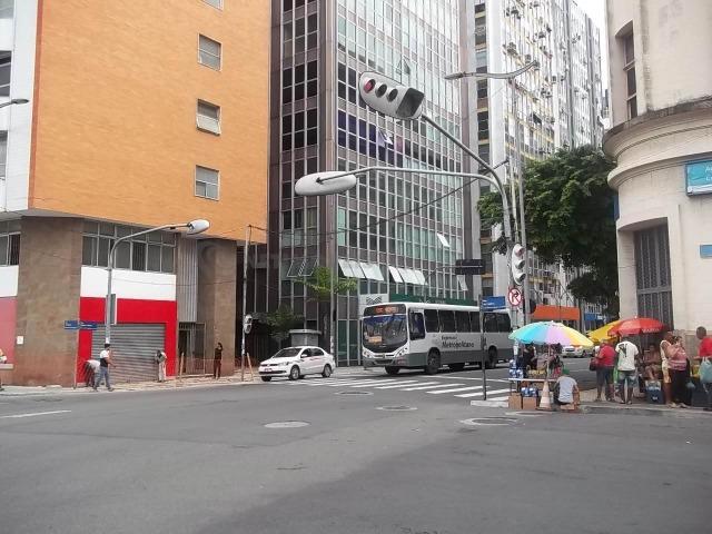 Salão com Área Total de 261 m² para Aluguel no Comércio ( 688043 ) - Foto 14