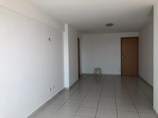 Alugo ap. no Edf. Jerônimo Costa em Candelária - Foto 16