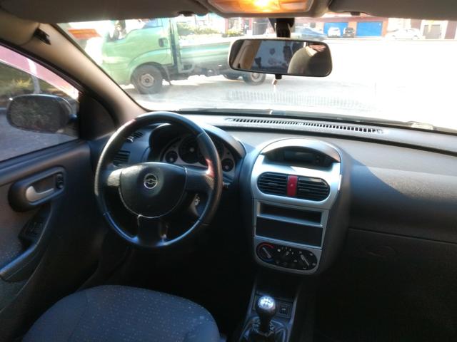 Corsa Sed Premium 1.4 2009 - Foto 7
