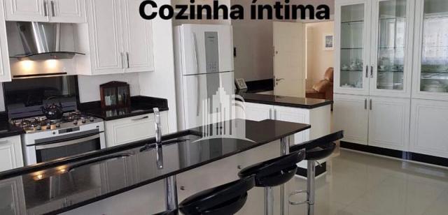 Mobiliada e Decorada na Quadra do Mar em Balneário Camboriú - Foto 7