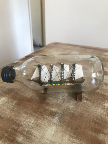 Miniatura de caravela dentro de garrafa - Foto 3