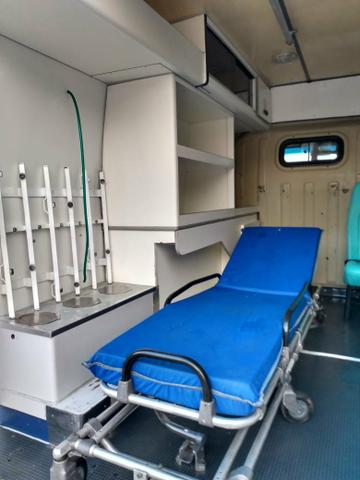 Ambulancia ducato 2004