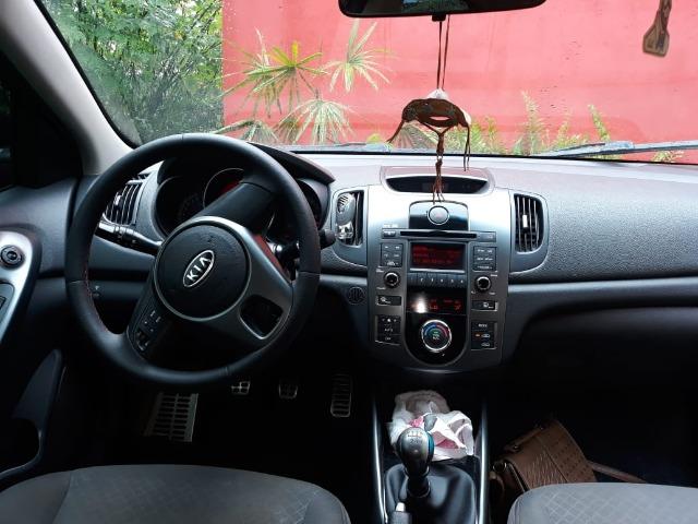 Kia Cerato 1.6 Manual 2012 Excelente estado de conservação - Foto 14