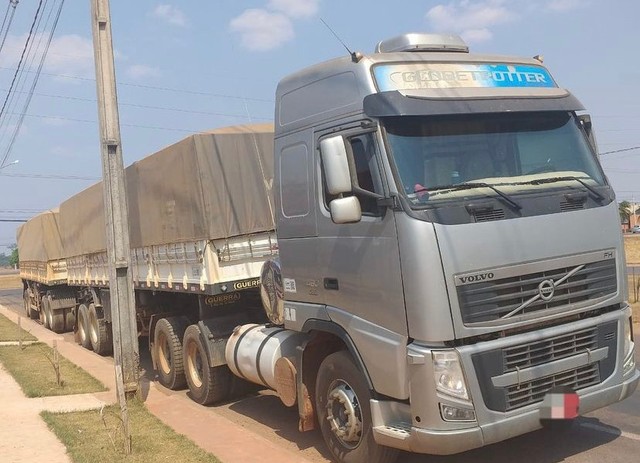 VOLVO FH 480 6X4 ANO 2010/11 I-SHIFT + RODOTREM ANO 2015/15