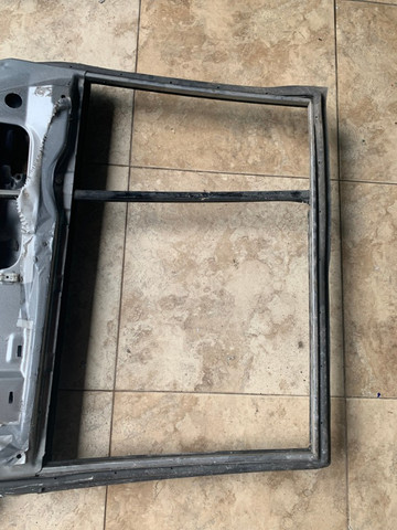 Porta traseira mitsubishi tr 4 original - Foto 3