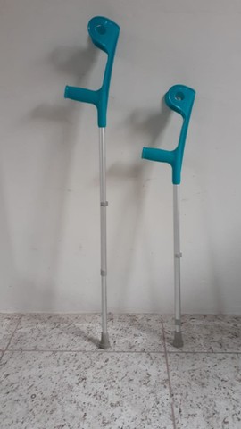Par de Muletas ( Novinha )
