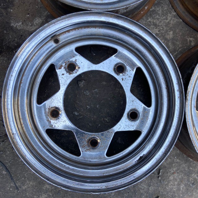 Rodas antigas aro 14 Mangels Fusca Kombi Jarrinha cromada - Foto 5