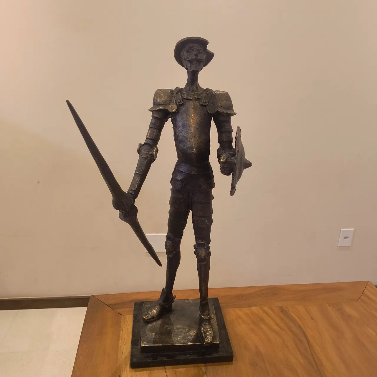 Escultura Dom Quixote em bronze  - Foto 5