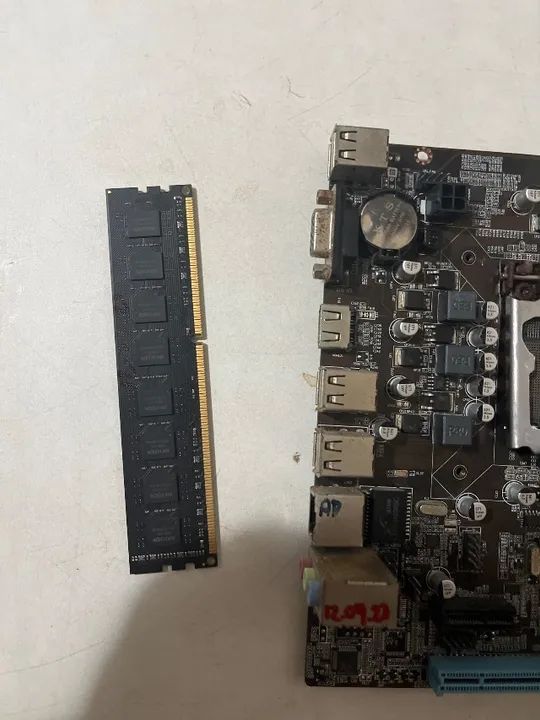 Memória de 8gb 1600hz MARCA HIKVISION - Foto 2